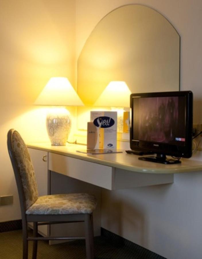Hotel Des Alpes Rosta Kamer foto